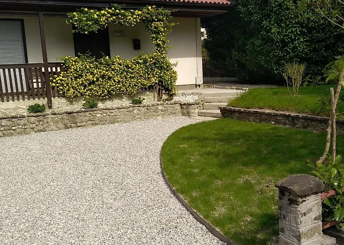 Apartma Maks - Kobarid Vakantiehuis Podbela